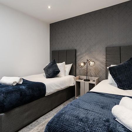Victoria Home - 2 Bedroom Wi-Fi Parking Workers Hyde Eksteriør bilde